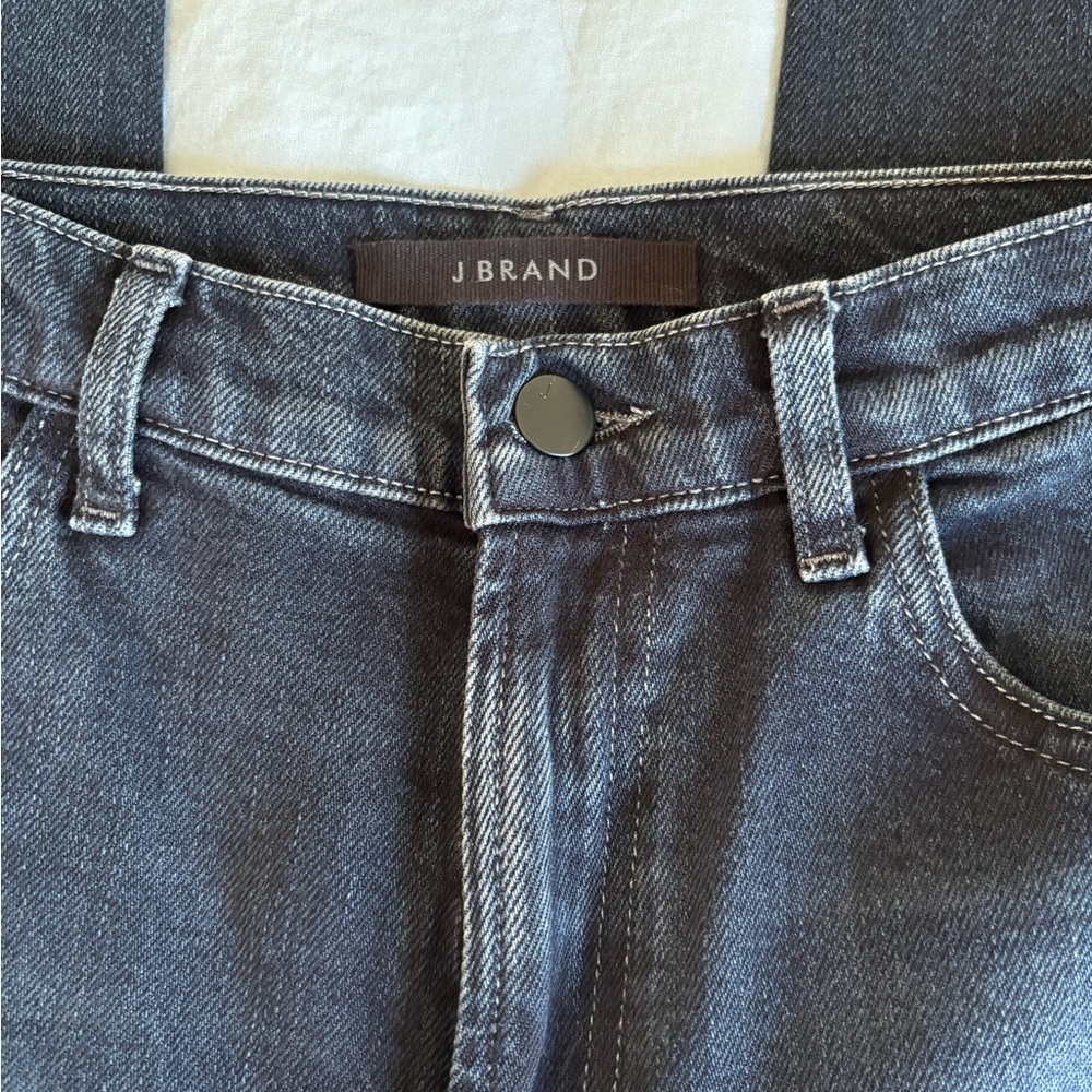 J Brand Blue Classic Wash Jeans with Contrast Stitching - Picture 1 of 10